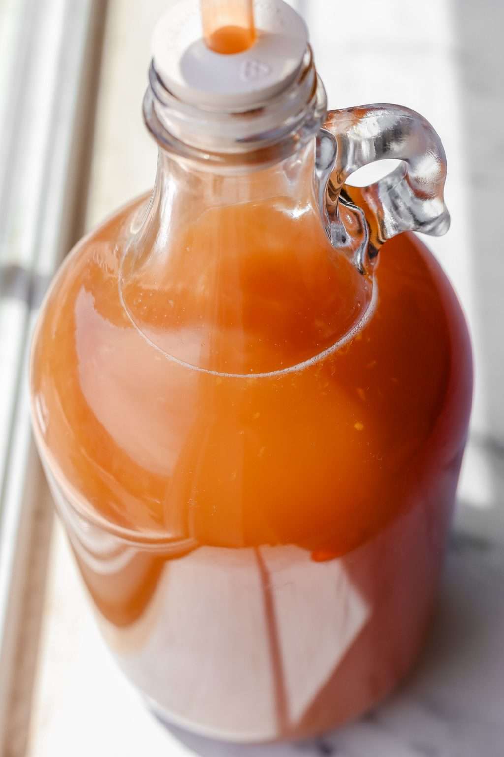 Homemade Peach Cider Recipe with Honey (Peach Cyser)