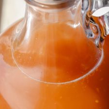 Homemade Peach Cider Recipe with Honey (Peach Cyser)