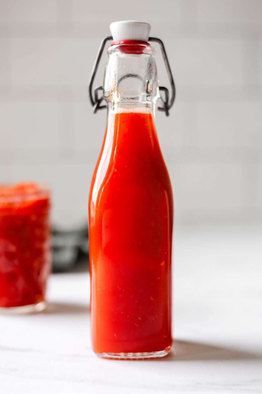 How to Make Fermented Garlic Sriracha Hot Sauce From Scratch